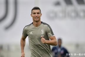 AYX-C罗迎来十五赛季出色发挥，尤文图斯观众热烈欢呼！