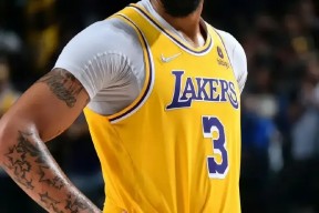 包含浓眉哥连续三场比赛得分超过突破纪录，湖人挑战极限！的词条