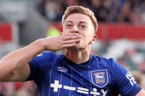 AYX-Scout新星败北表现突出，切尔西前途光明！